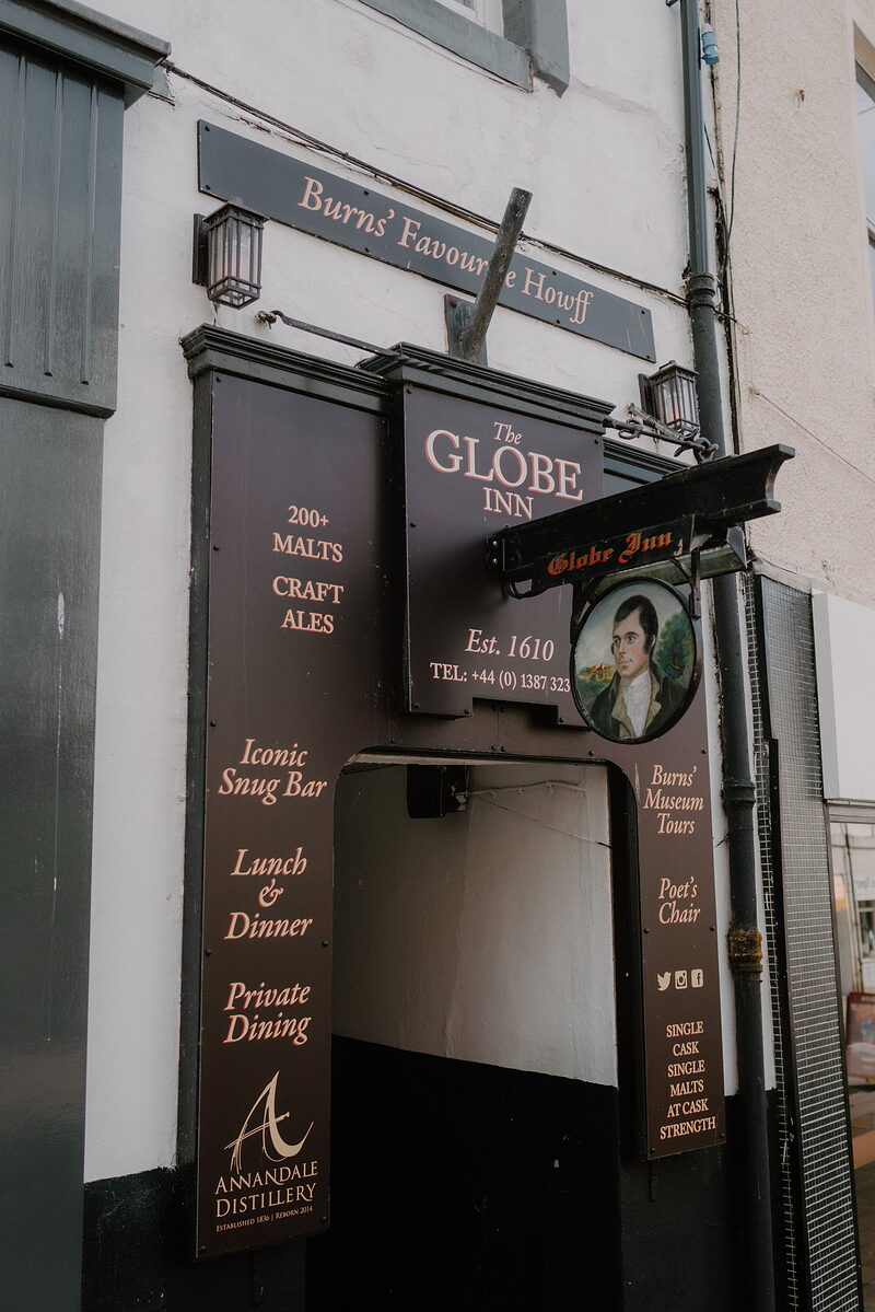The Burns tour at the Globe Inn